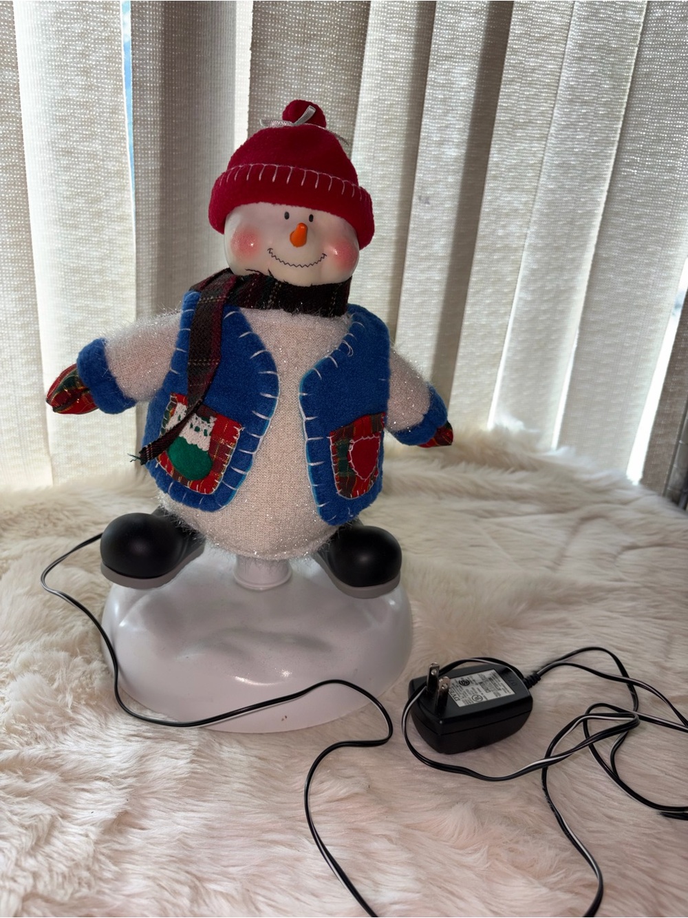 Snowman figure